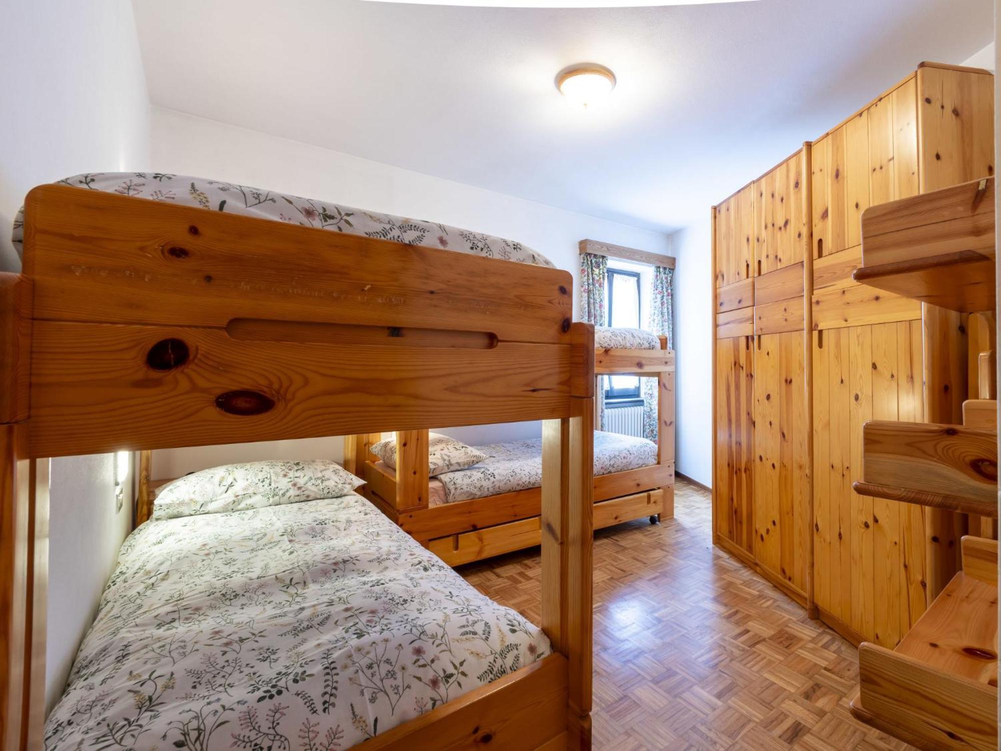 Apartment Isola Di Madesimo Apartments-2 By Interhome Екстер'єр фото